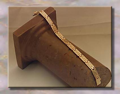 3KeyLinkBracelet